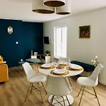 Maison Gabriel Bulle شقة *